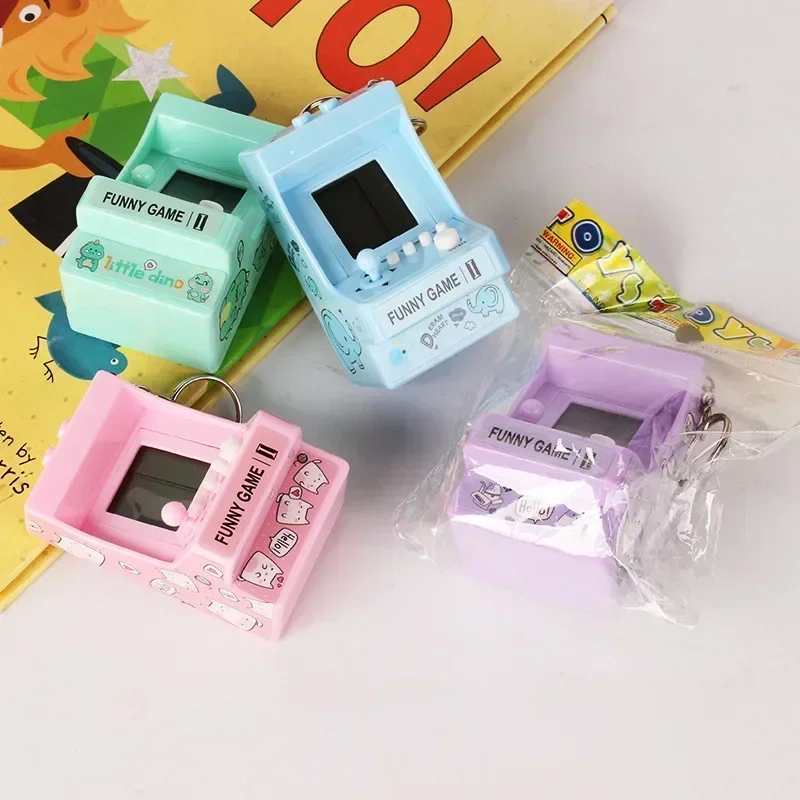Portable Mini Pocket Keychain  - Gaming Console Keychain 评论和价格